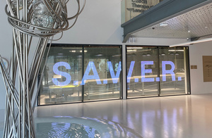 <span class=keywords><strong>LED</strong></span> hiển thị phim tường kính cho quảng cáo video Panel cửa sổ cao kỹ thuật số LCD Rèm 3D trong nhà màn hình trong suốt - Product Image 3