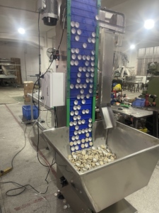 Z Type Bucket <strong>Elevator</strong> Beer Bottle Cap <strong>Automatic</strong> Flip Over <strong>Elevator</strong> for Manufacturing Plants - Product Image 5