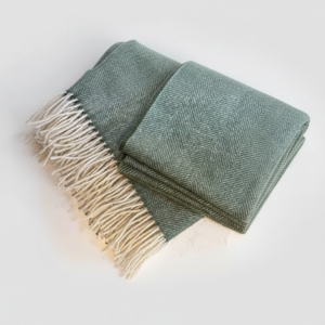 Mantas de lana verde oliva 80% Mantas gruesas de lana verde oliva para uso institucional por harshit International India - Product Image 1