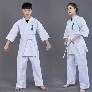 Uniforme de karaté unisexe FIRMWAY Kumite Gi blanc en tissu Kyokushin, approuvé WKF, <span class=keywords><strong>Kata</strong></span> Gold Master, durable, respirant, direct - Product Image 2
