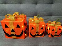 Figurines de Noël Lumineuses de Haute Qualité à Piles pour Vitrine – Décorations Festives Élégantes pour Arbre de Noël