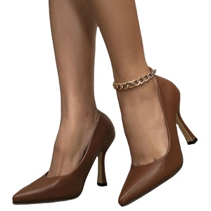 Chaussures d'automne pour femmes, nouvelle conception, dessus en PU, style classique, bout pointu, talons hauts, style élancé, dégageant un look élégant - Product Image 1
