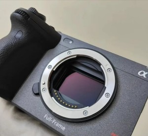 Caméra de cinéma professionnelle 4K plein format DF Wholesale, idéale pour l'action et le sport, modèle ILME-FX3 - Product Image 6