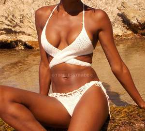 Bikini au crochet magnifiquement fait main, croisé sur le devant - Product Image 1