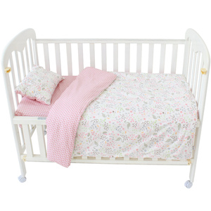 Personalizado de impresión de dibujos animados de 100% algodón 3 piezas bebé recién nacido niños niñas <span class=keywords><strong>cuna</strong></span> <span class=keywords><strong>conjunto</strong></span> - Product Image 1