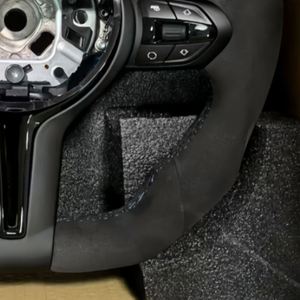 Volante de Coche Personalizado OEM con Costuras en M, Completamente en Gamuza Negra, para <span class=keywords><strong>BMW</strong></span> 2013 2012 2015 F90 328i <span class=keywords><strong>Xdrive</strong></span> 540i X3m F97 F10 535 - Product Image 5