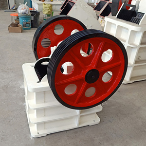 Oferta Especial: Trituradora de Mandíbulas Pequeña PE150*250 para Minería de Oro, Equipo de Trituración de Mineral, Componentes Duraderos de Motor AC, Rodamientos, Caja de Engranajes y Bomba - Product Image 2