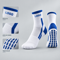 Chaussettes de football à logo et grip, blanches et bleu roi, pour le football en terrain, vente en gros, développement tricoté, inspection de la qualité