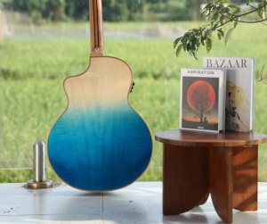 Guitarra Acústica de 41 Pulgadas con Tapa de Abeto Sólido y Fondo de Arce, Acabado Brillante Azul Degradado, Incrustaciones de Concha de Abulón Sirena, Guitarra Folk - Product Image 6