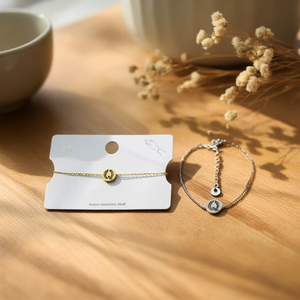 Bracelet en acier inoxydable avec breloque lettre Q, pendentif simple face de 1 cm, bijoux tendance pour femmes - Product Image 3