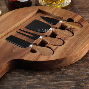 Tùy Chỉnh Khắc Logo 4-Mảnh Gỗ Keo Thớt Board <span class=keywords><strong>Set</strong></span> Bít Tết Và Pho Mát Cắt Board <span class=keywords><strong>Set</strong></span> Với Dao - Product Image 5