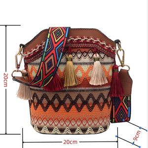 2024 nouvelle mode coréenne femmes sac à bandoulière ethnique broderie fermeture à glissière poignée unique Cheongsam petit seau sac chaînes - Product Image 6