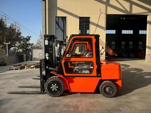 Montacargas Diésel CPCD35 de 3.5T: Con Motor Isuzu, Conducción Automática, Elevación de 3000 mm. - Product Image 5