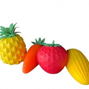 Prix d'usine Sac de décompression souple à pétrir, modèles Ananas, Fraise, Maïs, Carotte, avec fonction musicale, en forme de fruits, vente en gros - Product Image 1