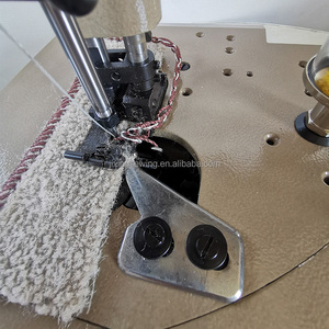 จักรเย็บพรมรุ่นขายดี Jixing GN20-3A จักรเย็บพรมแบบพิเศษ จักรเย็บขอบพรม จักรเย็บโอเวอร์ล็อค - Product Image 1