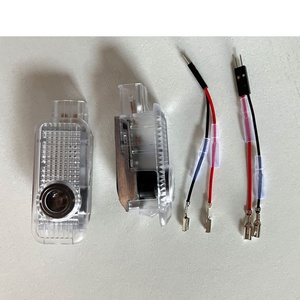 Electrónica automática para <span class=keywords><strong>Audi</strong></span> A5 A4L A4 A6 A1 A3 R8 Q7 Q5 TT A8 A6L LED Lámpara de bienvenida Puerta Logo Proyector Luz - Product Image 2