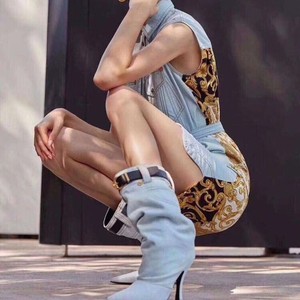 รองเท้าบูทสไตล์ตะวันตกแบบใหม่สำหรับผู้หญิง ฤดูหนาวและฤดูใบไม้ร่วง ส้นเข็มเซ็กซี่ สีน้ำเงิน แต่งขอบยีนส์ รองเท้าส้นสูงสำหรับผู้หญิง - Product Image 6