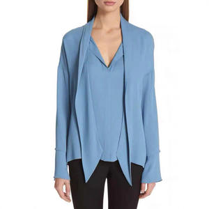 Chemise de travail en satin à col en V de couleur unie pour femmes - Élégante - Prête pour le bureau - Printemps - Anti-rides - ODM - Haut polyvalent et chic - Product Image 3