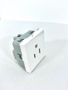 Tomada de Parede de Cobre Padrão Americano de 3 Pinos para Atacado de Fábrica - Módulo de Tomada de Energia EUA Embutido 45*45mm com 3 Saídas - Product Image 2