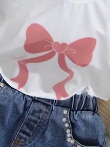 Nuovo Completo Casual da Bambina 2025: Top in Maglia Stampato con Collo e Jeans Ricamati con Perline e Motivo a Fiocchi - Product Image 3