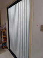Pintu Lipat Kristal Tahan Air Modern Berkekuatan Tinggi - Partisi Tahan Benturan Ukuran Kustom untuk Kamar Tidur Dapur Ruang Tamu