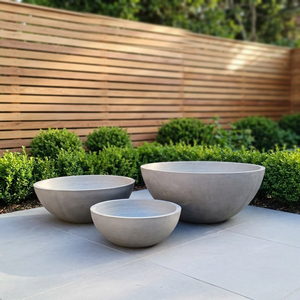 Ensemble de jardinières modernes en béton fibreux à large bol, légères et décoratives pour l'extérieur - Product Image 1