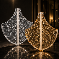 Paravent modulaire en verre en forme d'éventail de luxe, panneaux de verre connectés pour la décoration artistique des halls d'hôtels et des restaurants