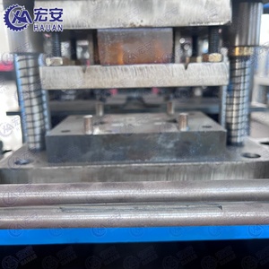 Máquina Automática de Alta Resistencia y Potencia para Formar Vigas de Estantes Tipo V, Controlada por PLC Personalizado - Product Image 4