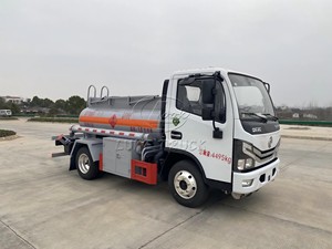 รถบรรทุกน้ำมันอะลูมิเนียมอัลลอยด์สมรรถนะสูงสำหรับขาย รถบรรทุกน้ำมัน 2-8 ตัน พร้อมเกียร์ธรรมดา รถบรรทุกพิเศษแบบอัตโนมัติเต็มรูปแบบ - Product Image 5
