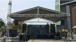 ราคาถูก คุณภาพดี เวทีพกพาขนาด 1.22*2.44 เมตร ติดตั้งง่าย เหมาะสำหรับงานอีเว้นท์ คอนเสิร์ต โบสถ์ และงานแต่งงาน - Product Image 4