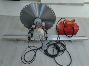 Sierra de Pared Industrial de Alta Frecuencia de 22KW 220V-380V, Diámetro de Cuchilla 1400MM, Profundidad de Corte 600MM, Refrigeración por Agua HF22 - Product Image 1