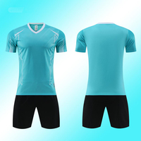 Maillot de football personnalisé en gros, respirant, à manches courtes, uniforme de football, logo personnalisé, kit de football d'équipe pour entraînement et matchs d'adultes