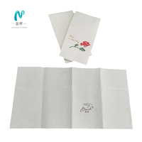 Logo personnalisé direct d'usine Serviettes Airlaid Pâte de bois vierge Serviettes colorées 1 pli Styles de sac pour dîner Cocktail