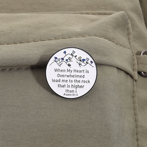 Christian Bible Verse Esmalte Pin Me lleva a la roca Broche Fe Insignia Accesorios de joyería Regalo para amigos al por mayor - Product Image 3
