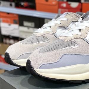 Zapatillas Deportivas Casuales 5740 de Caminata Lenta Personalizadas 2025, Zapatillas Deportivas Neutras 9060 de Alta Calidad - Product Image 5