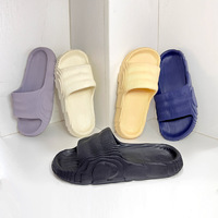 Vendeur chaud Designer Logo personnalisé couleur diapositives sandale pour hommes, pantoufles imprimées personnalisées diapositives chaussures