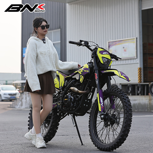 BNK Promotion Moto Enduro Cross CB300F 300cc pour Adultes 4 Temps Refroidissement par Air 16kw Moto Tout-Terrain - Product Image 3