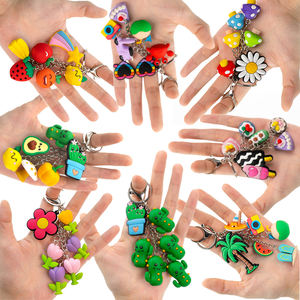 Chaveiros de PVC Multi-Charm para Alimentos e Plantas, Estilo Fofo com Frutas, Cactos e Sorvetes, Flexíveis para Chaves, Bolsas e Anéis - Product Image 1