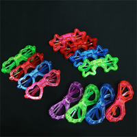 Lunettes de soleil en plastique lumineuses LED RVB Lunettes étoiles néons clignotantes pour fête et remise des diplômes Jouet et jouet pour enfants