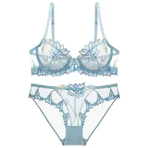 Estilo explosivo Europeo Americano Top-up Super Sexy Lencería Bordado Sujetador transparente Pechos grandes Show Small Ladies Bra Set