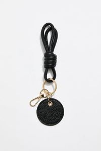 Porte-clés en cuir Saffiano de haute qualité avec logo personnalisé, motifs en relief, porte-clés de voiture - Product Image 2