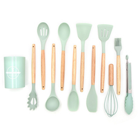 Harga Grosir Terlaris 12pcs Set Peralatan Masak Silikon dengan Gagang Kayu