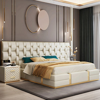 Dernier modèle de mobilier de chambre à coucher supérieur Lit king size Lit double italien luxueux moderne avec rembourrage