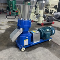 Machine à granulés d'aliments pour animaux à moteur diesel, granulateur d'aliments pour bétail portable pour les fermes sans électricité
