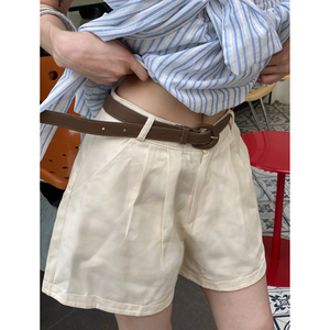 กางเกงขาสั้นเอวสูงผ้าฝ้าย 100% ระบายอากาศได้ดี สีกากี เป็นมิตรกับสิ่งแวดล้อม ติดกระดุม บริการ OEM โรงงานเวียดนาม ฟรี - Product Image 1