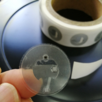 2022 le plus populaire Dia25mm NFC Tag Ntag213/215/216 Mini Tag 13.56MHz Interface de Communication contrôle d'accès RFID pour objet