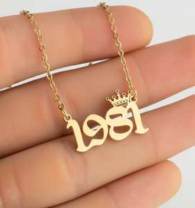 Couronne année dames bijoux accessoires Simple plaqué or pendentif sur chaîne à maillons à la mode et personnalisé - Product Image 2
