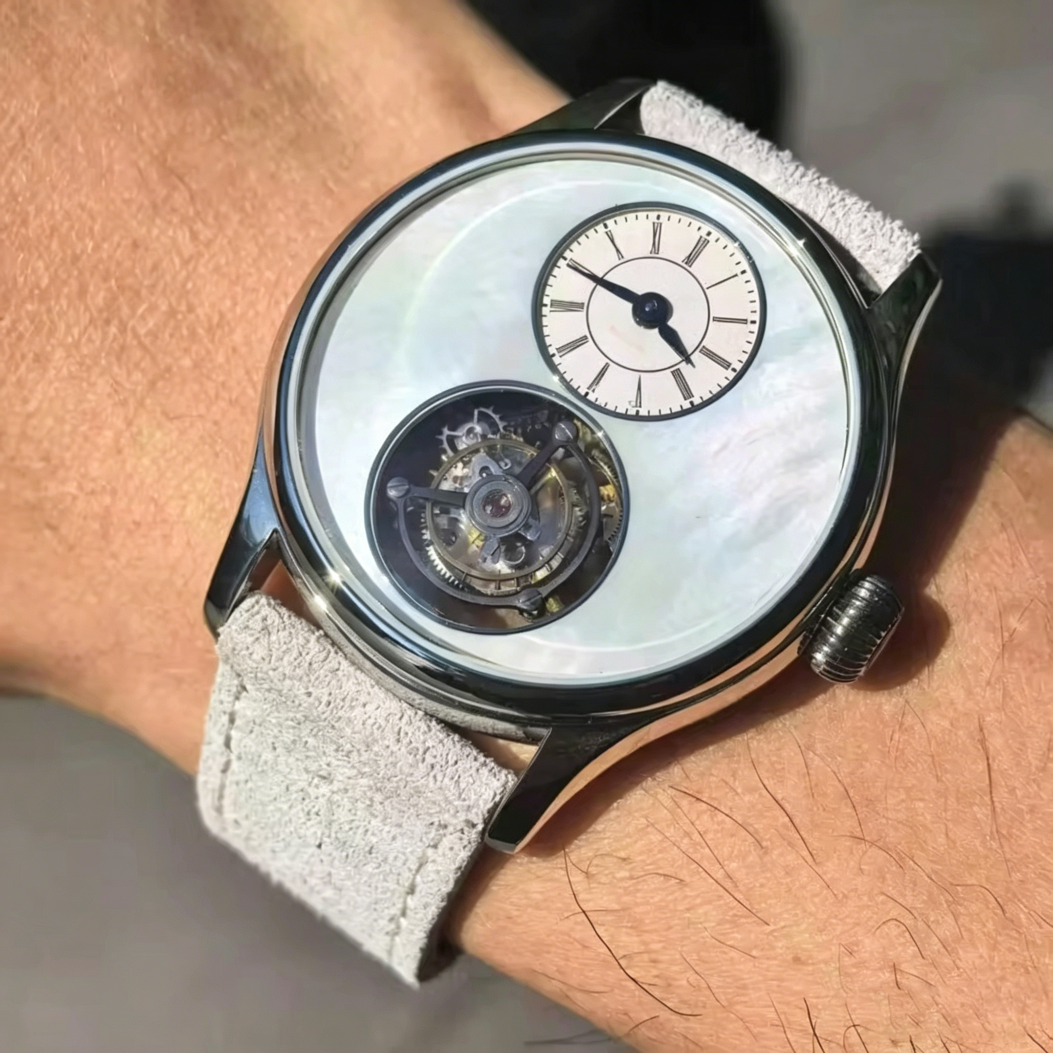 Mother of pearl dial