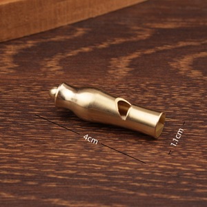 1 pièce Sifflet en laiton porte-clés, petit pendentif ornemental pour bouteille d'eau - Product Image 2