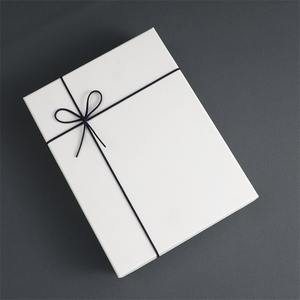 Boîte cadeau souvenir blanche à la mode, recyclable, avec logo personnalisé, grande boîte rectangulaire pour foulard, soins de la peau, vêtements, bijoux - Product Image 1